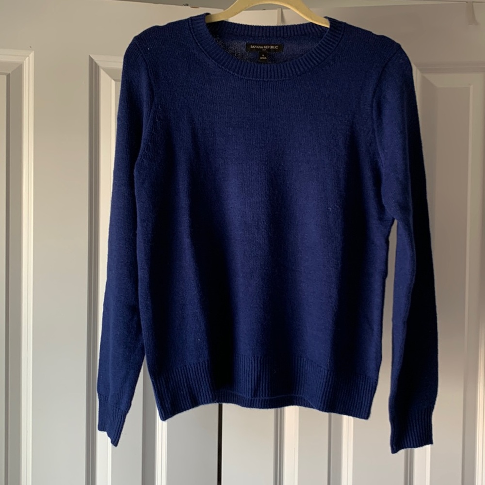 NWT Banana Republic Crew Neck Sweater